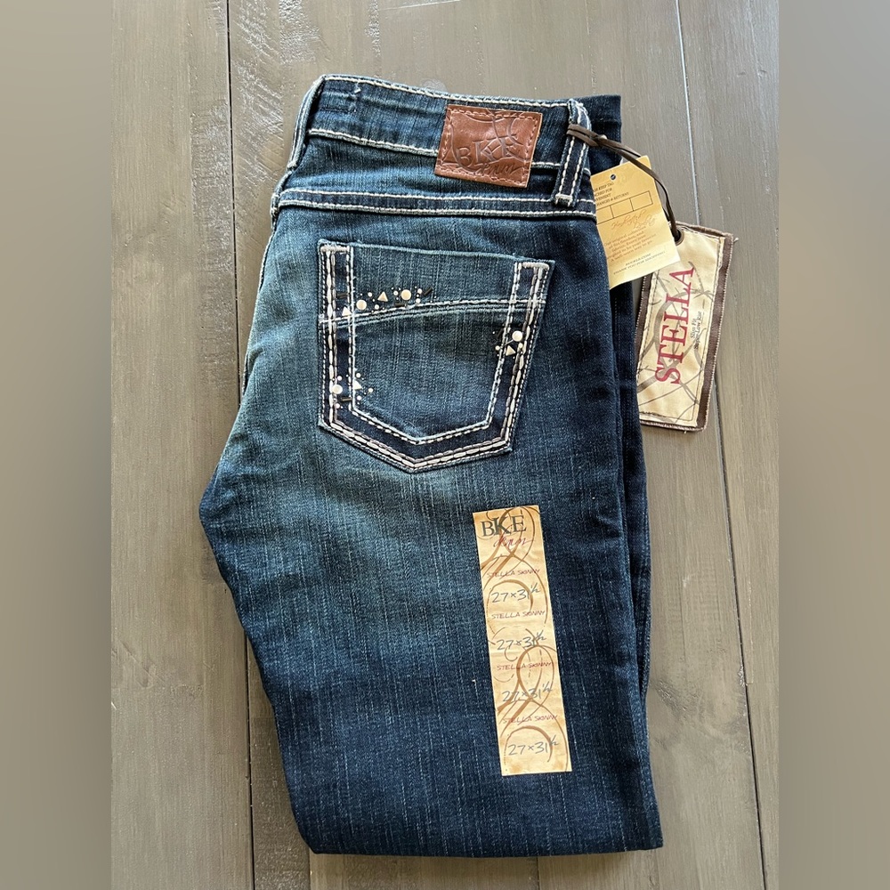 The Buckle Jeans with Bling Pockets Petite Size 27